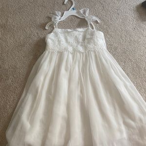 Girls size 6 knee length flower girl dress